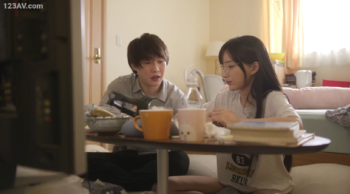 หนังav ติวเตอร์พลาดท่า ติดกับสาวแว่นสุดร้อน PPPE-305 1