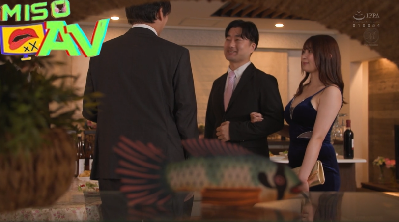 av ญี่ปุ่น สามีที่ทำงานหนักกับภรรยาที่แอบนอกใจ JUQ-605